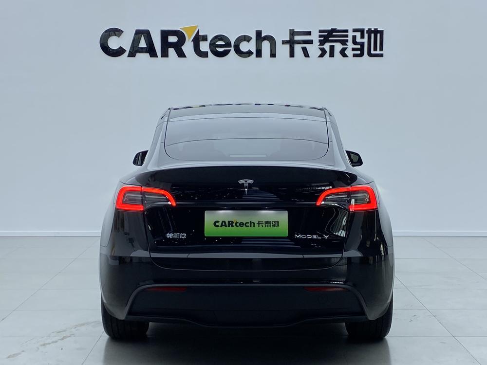 Tesla Model Y 2024 #3 Tesla Model Y 2024 car image #3