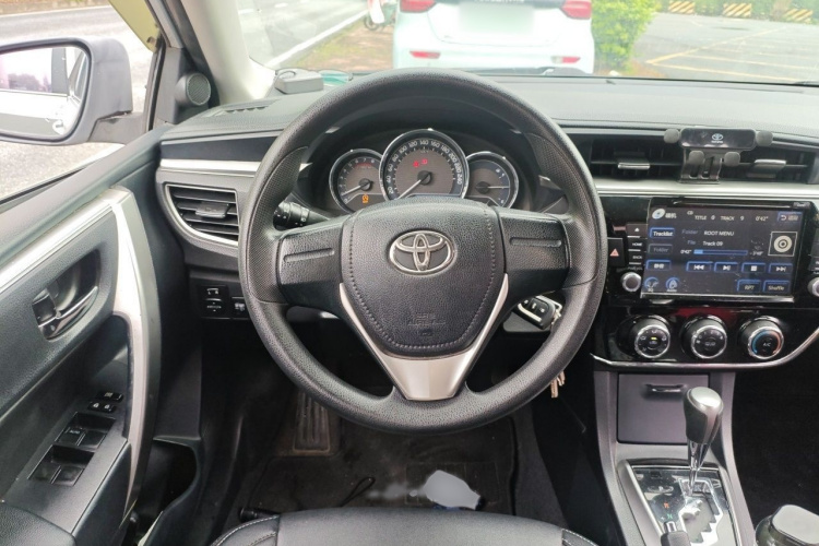 Toyota Corolla 2017 car image #15