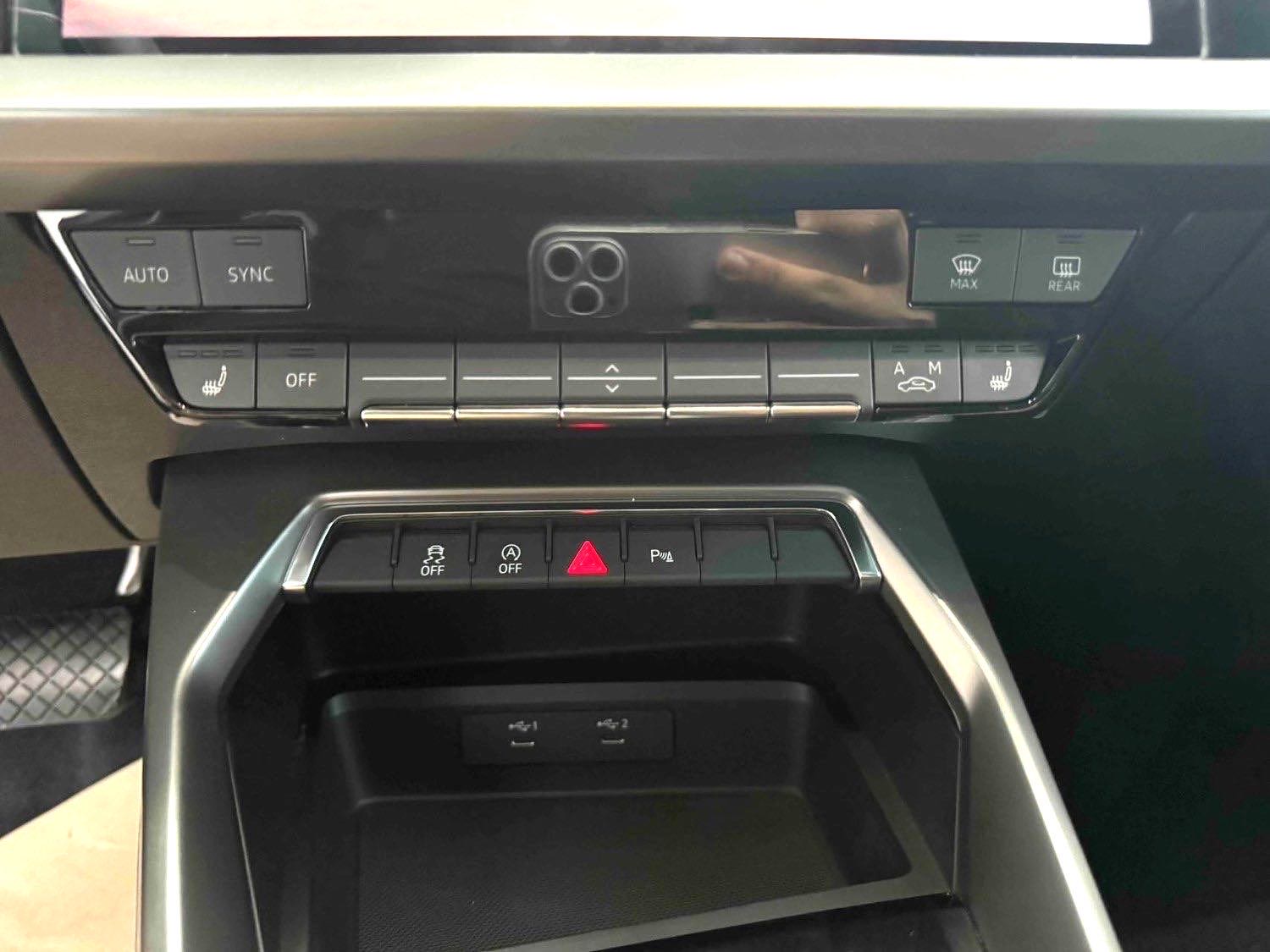 2022 car image #3