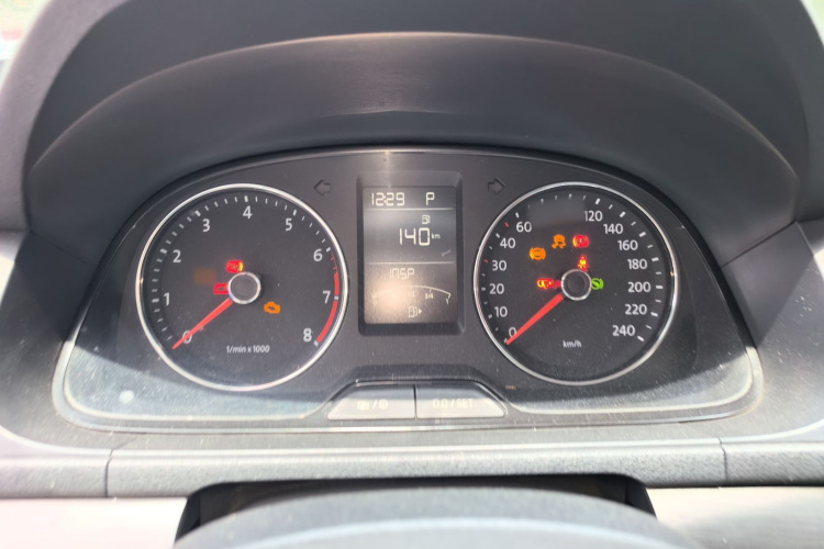 Volkswagen Lavida 2014 #13 Volkswagen Lavida 2014 car image #13