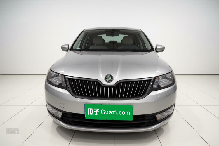 Skoda Rapid 2015 #3 Skoda Rapid 2015 image de voiture #3
