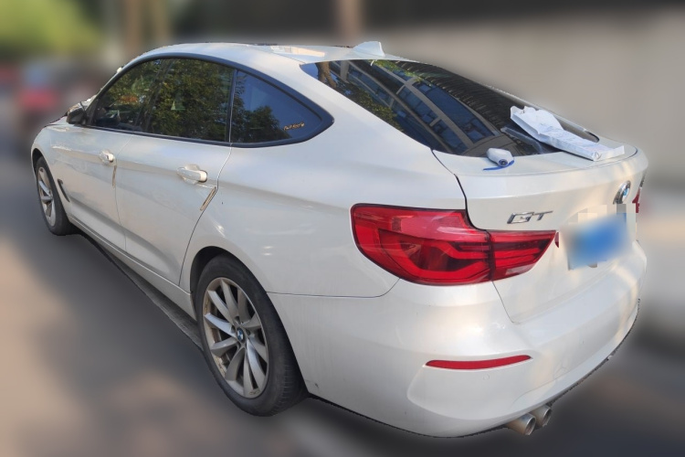 BMW 3 Series GT 2019 imagem de carro #5