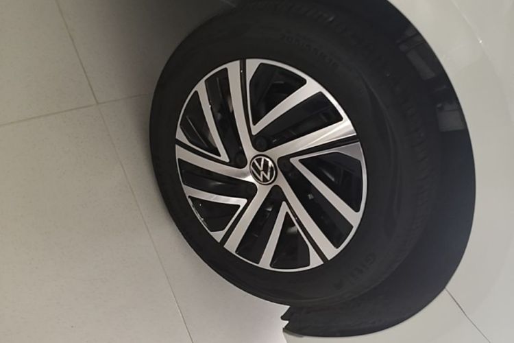 Volkswagen Lavida 2024 car image #9