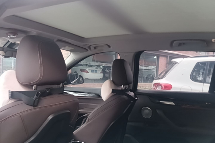 BMW X1 2021 car image #20