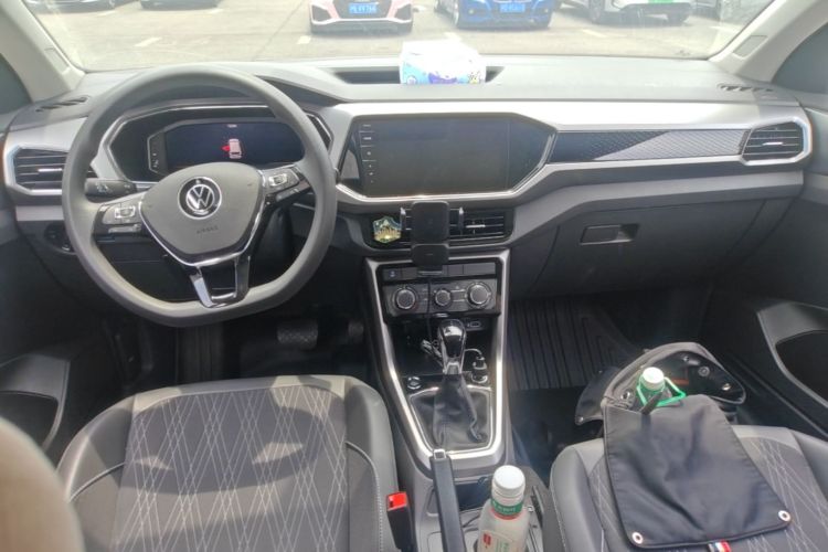 Volkswagen T-Cross 2022 #11 Volkswagen T-Cross 2022 car image #11