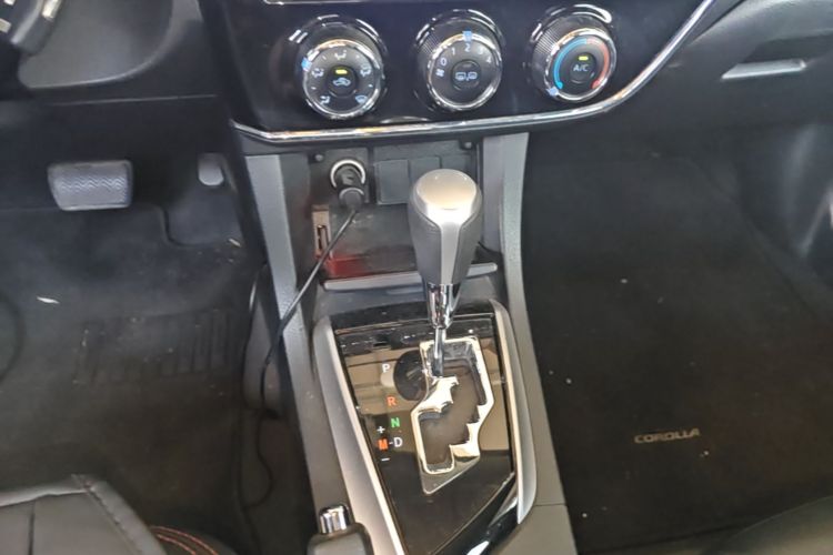 Toyota Corolla 2018 car image #18