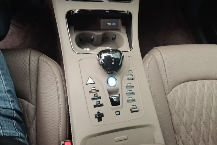 BYD Han 2024 #14 BYD Han 2024 immagine di auto #14