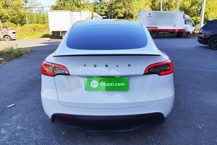 Tesla Model Y 2022 #6 Tesla Model Y 2022 car image #6