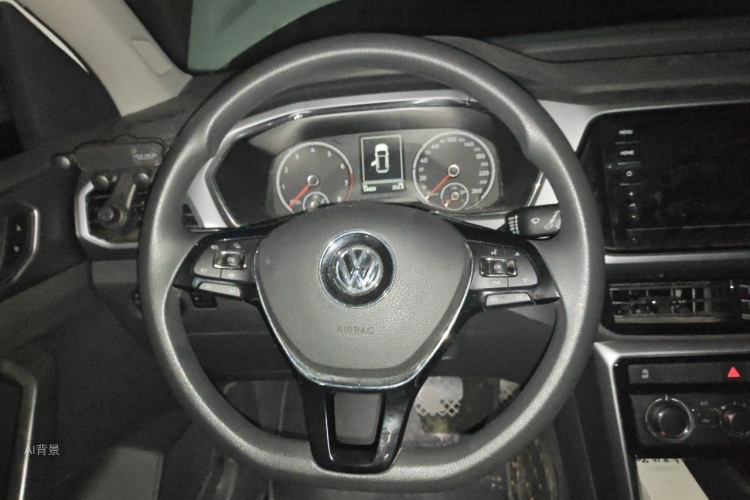 Volkswagen T-Cross 2020 #12 Volkswagen T-Cross 2020 car image #12