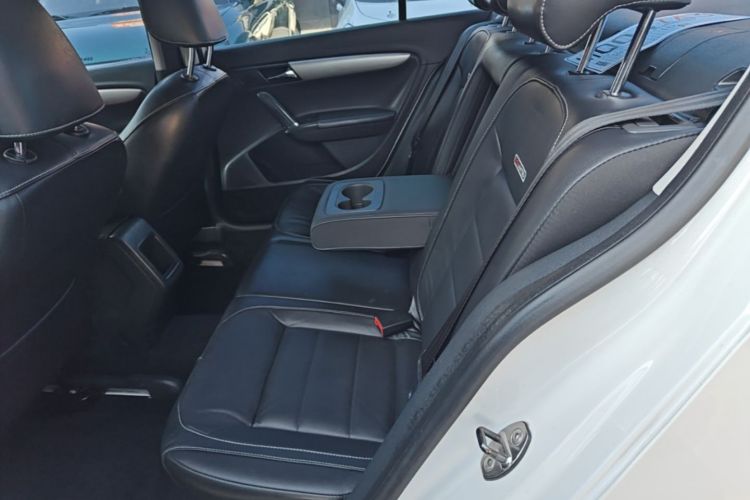 Volkswagen Lavida 2015 car image #17