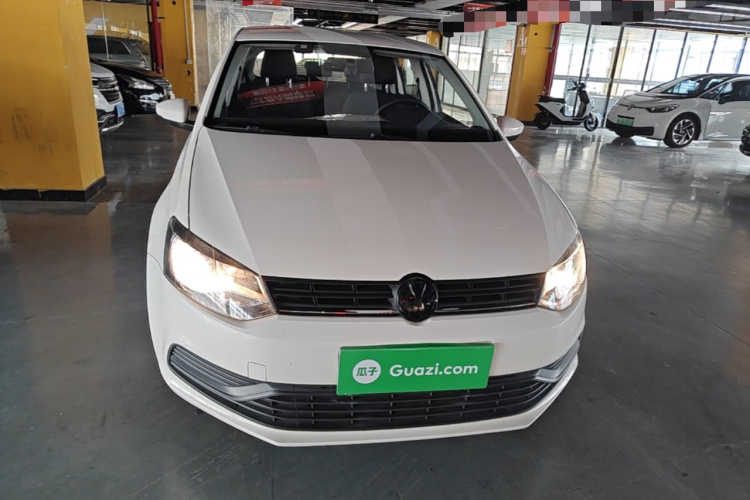 Volkswagen Polo 2017 car image #3
