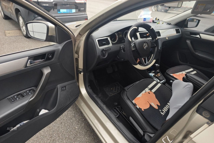 Skoda Rapid 2018 #18 Skoda Rapid 2018 image de voiture #18
