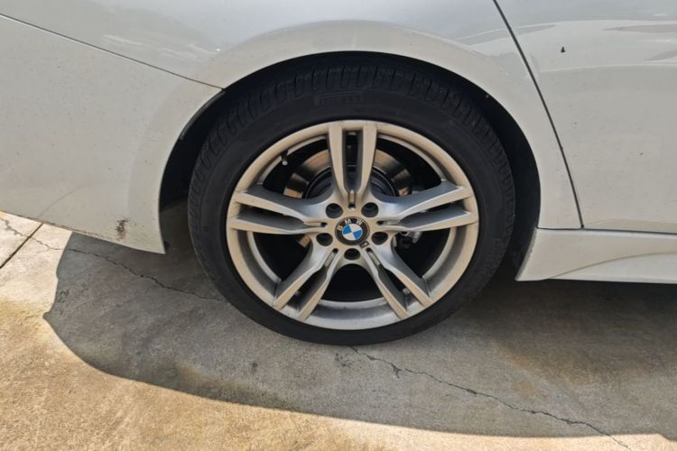 BMW 3 Series 2018 #10 BMW 3 Series 2018 car image #10
