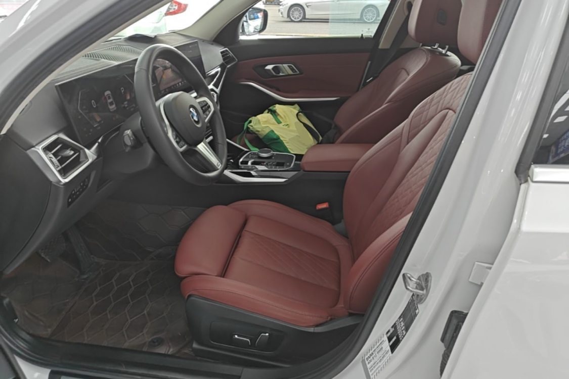 BMW 3 Series 2024 #7 BMW 3 Series 2024 immagine di auto #7