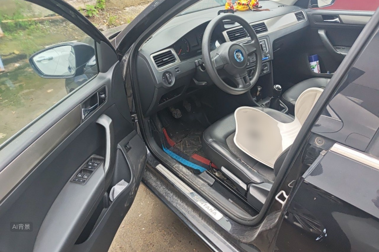 Volkswagen Santana 2015 car image #18
