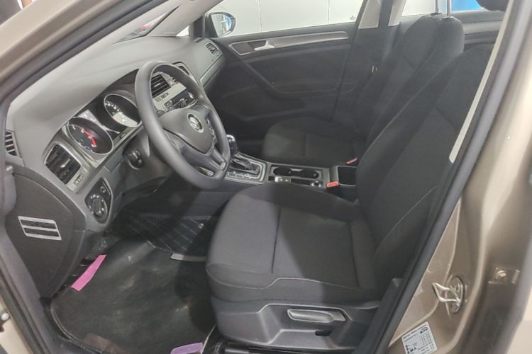 Volkswagen Golf 2016 car image #15