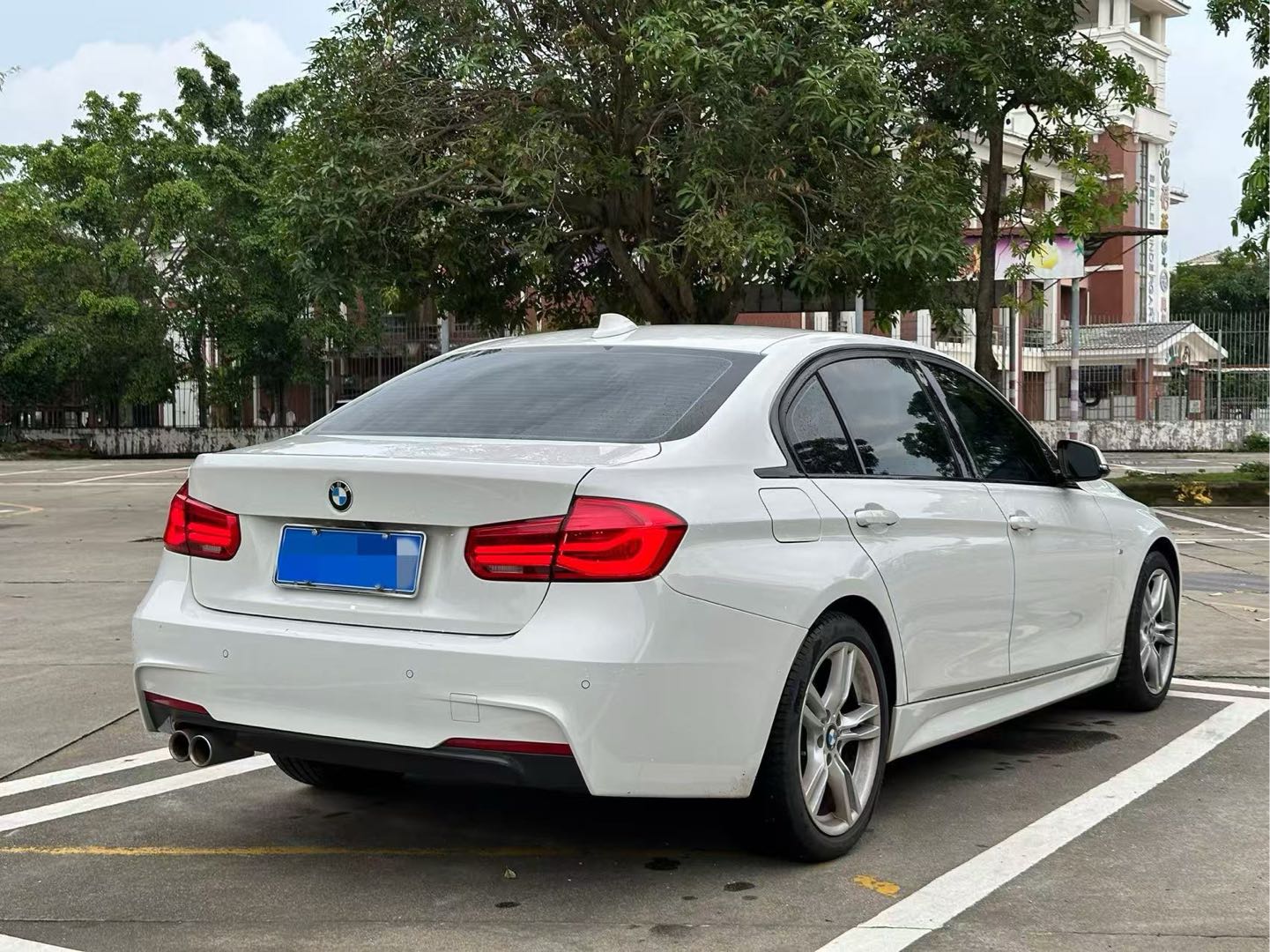 BMW 3 Series 2019 #9 BMW 3 Series 2019 car image #9