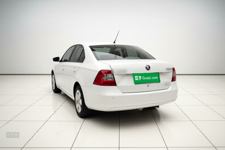 Skoda Rapid 2015 #5 Skoda Rapid 2015 car image #5