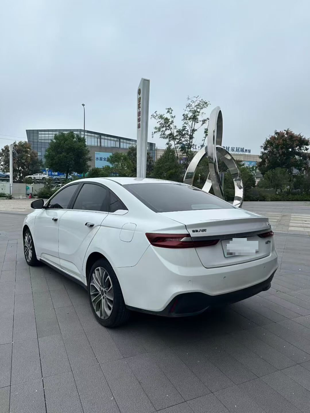 GEELY Emgrand New Energy 2020 #11 GEELY Emgrand New Energy 2020 car image #11