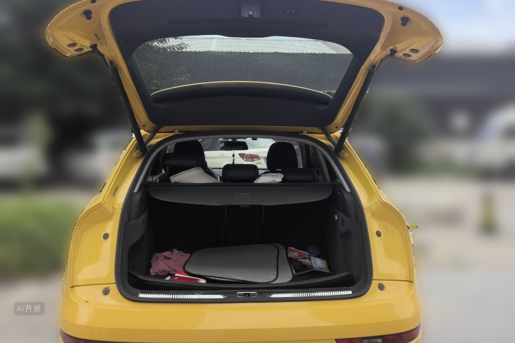 Audi Q3 2016 car image #21