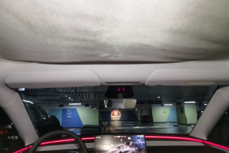 Tesla Model Y 2025 #20 Tesla Model Y 2025 car image #20
