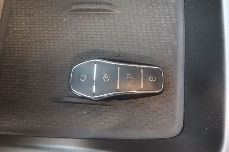 BYD YuanUP 2024 #14 BYD YuanUP 2024 imagen de coche #14