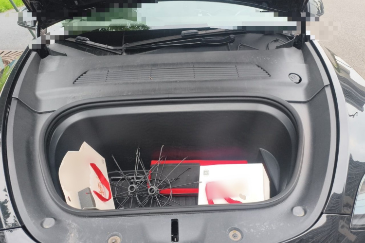 Tesla Model Y 2023 #22 Tesla Model Y 2023 car image #22