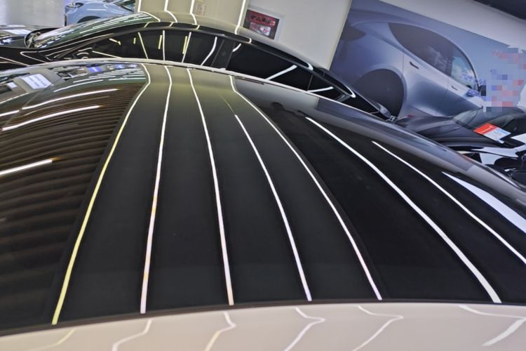 Tesla Model Y 2023 car image #25