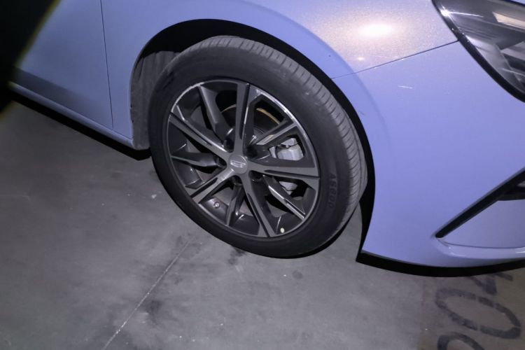 GEELY Emgrand 2024 car image #9