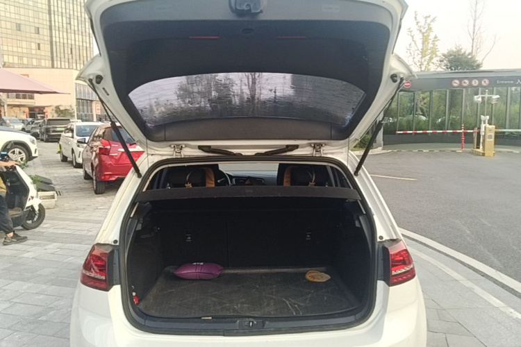 Volkswagen Golf 2017 #19 Volkswagen Golf 2017 car image #19