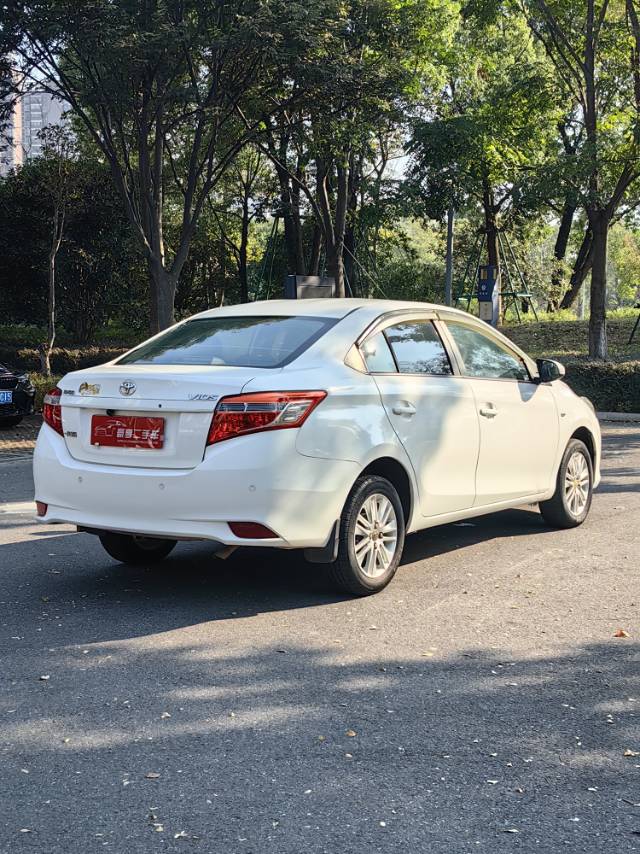 Toyota Vios 2014 صورة سيارة #9