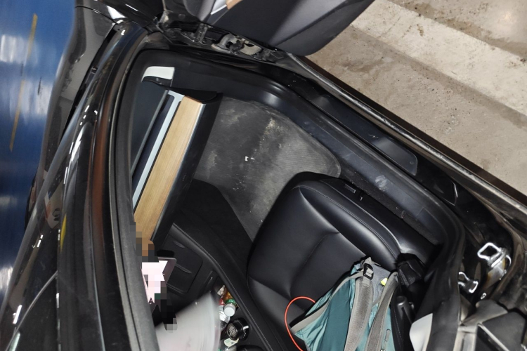Tesla Model 3 2022 car image #21