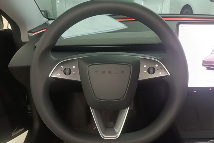 Tesla Model 3 2024 #11 Tesla Model 3 2024 car image #11