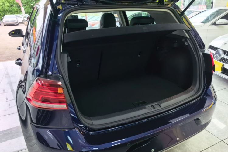 Volkswagen Golf 2019 #19 Volkswagen Golf 2019 car image #19
