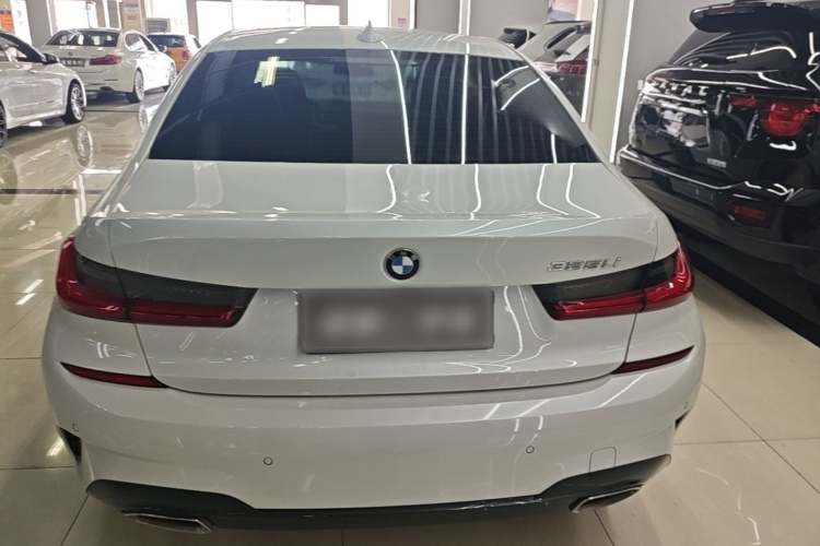 BMW 3 Series 2021 #4 BMW 3 Series 2021 car image #4