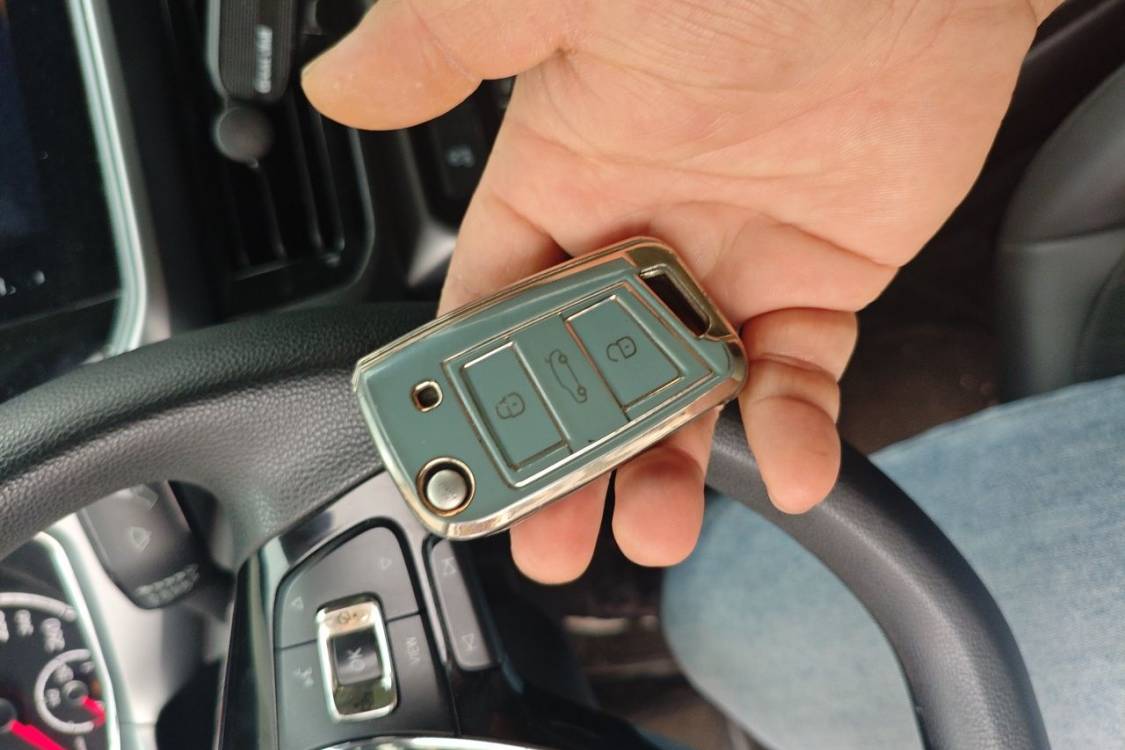 Volkswagen T-Cross 2021 car image #28