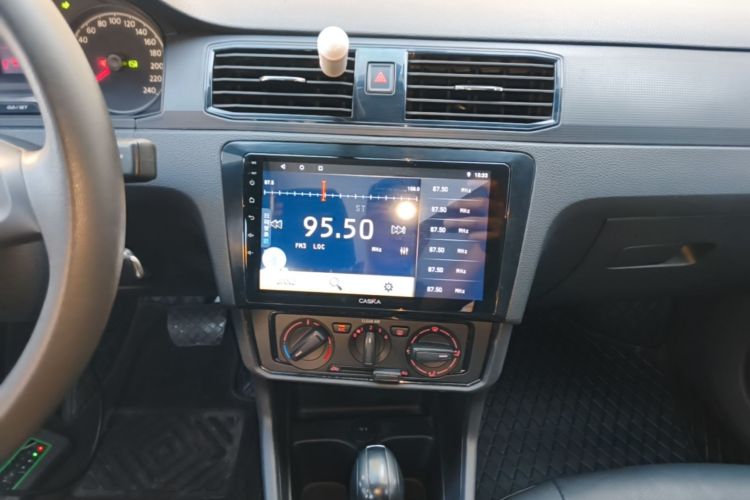 Volkswagen Santana 2023 car image #13