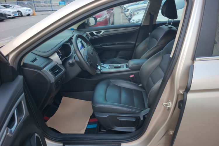 GEELY Emgrand GL 2019 immagine di auto #15