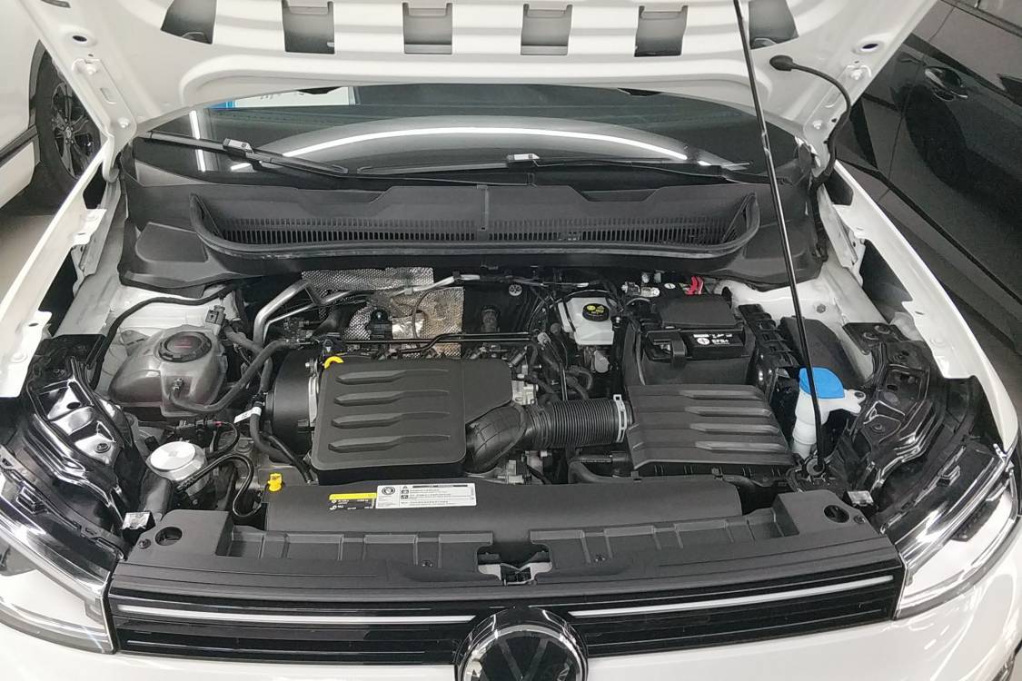 Volkswagen Tharu 2024 car image #6