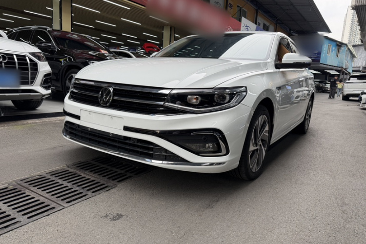 Volkswagen Bora 2023 car image #2