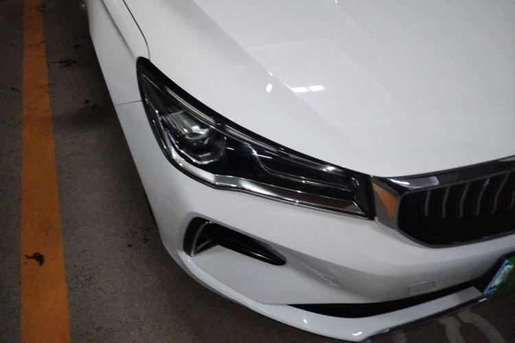 GEELY Emgrand 2023 car image #8