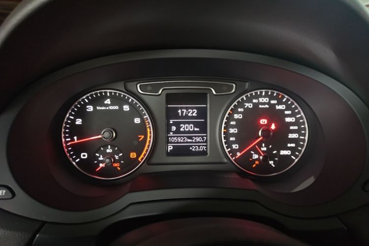 Audi Q3 2015 #12 Audi Q3 2015 car image #12