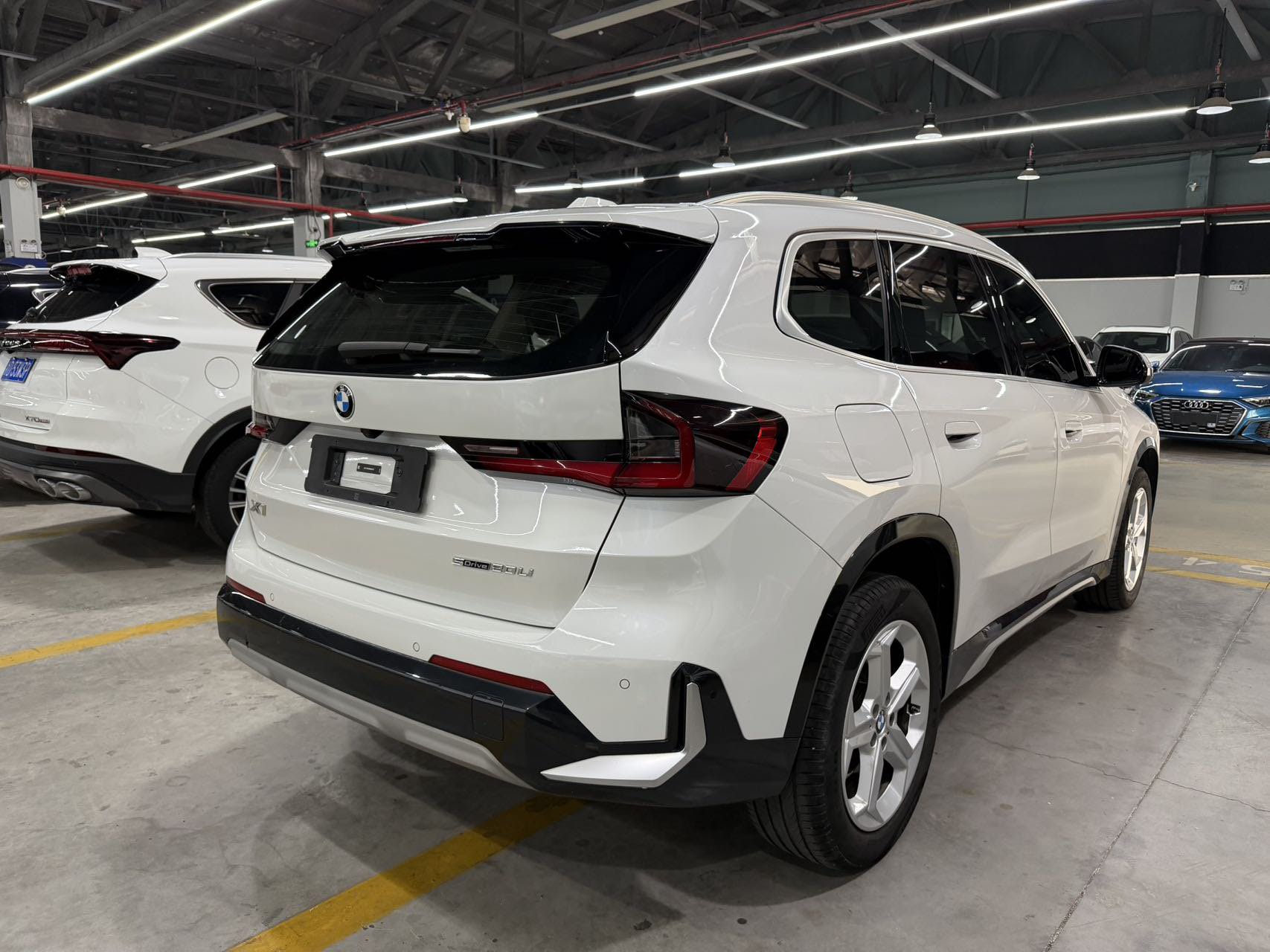 BMW X1 2023 #7 BMW X1 2023 صورة سيارة #7