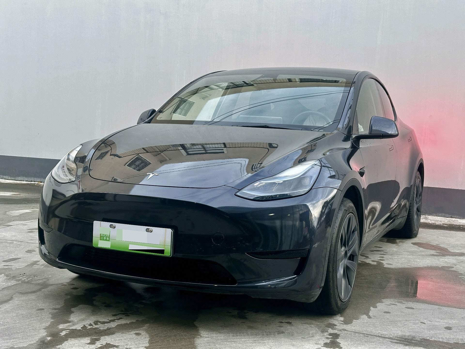 Tesla Model Y 2024 Tesla Model Y 2024 car image