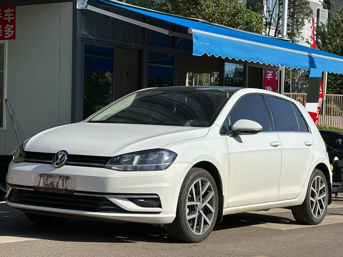 2018 2018 car image