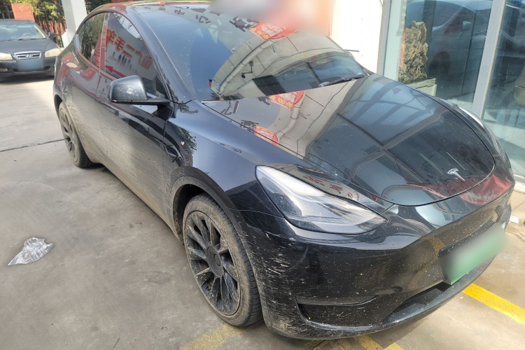 Tesla Model Y 2022 car image #4