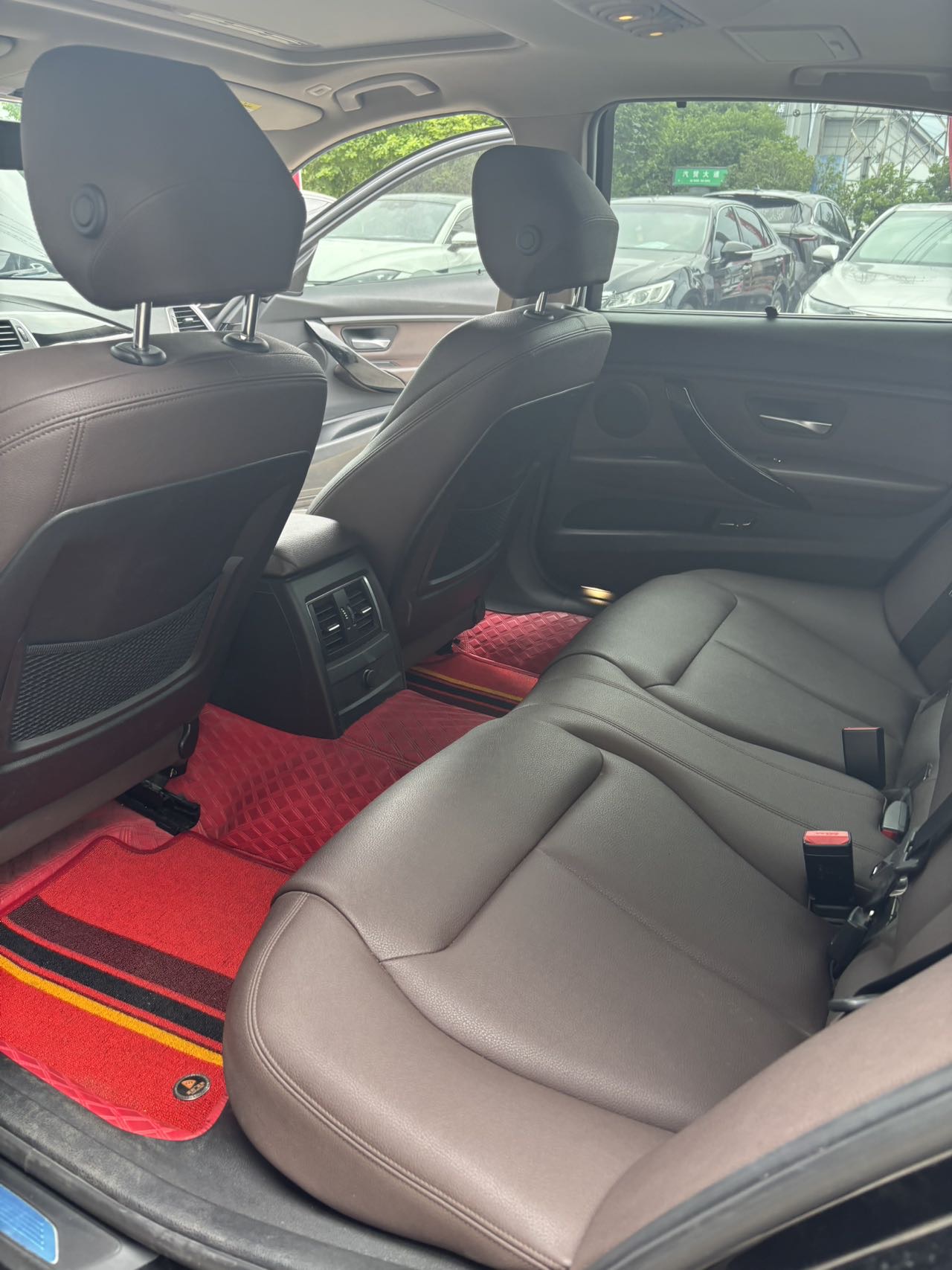 BMW 3 Series 2018 #6 BMW 3 Series 2018 car image #6