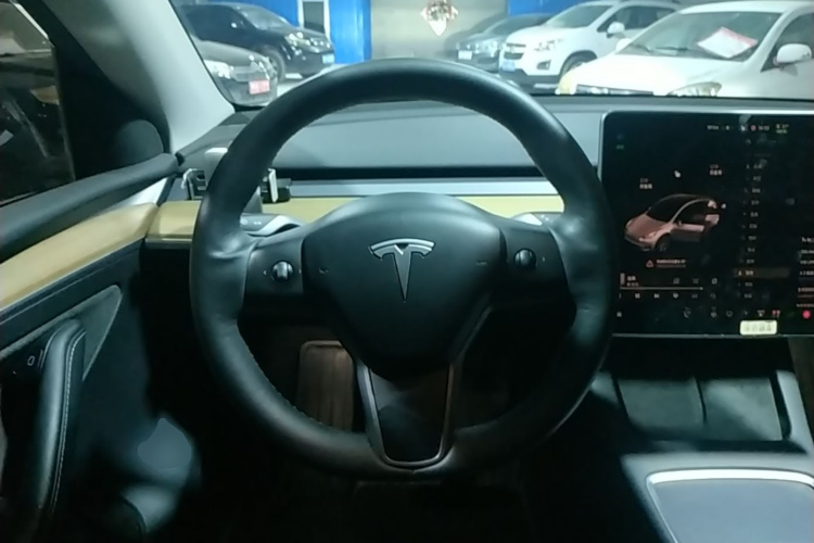 Tesla Model Y 2022 #11 Tesla Model Y 2022 car image #11