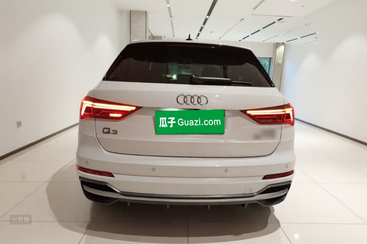 Audi Q3 2022 car image #6