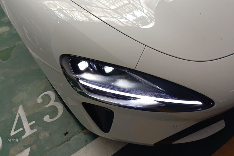 MI SU7 2025 car image #8